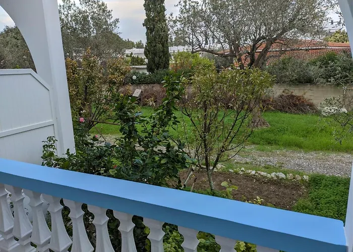 Chrysa Apartments
